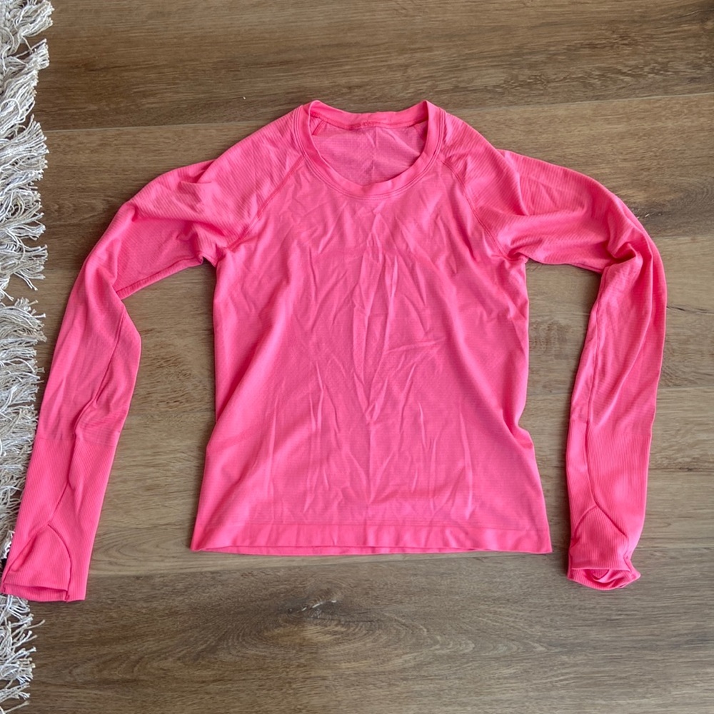 Lululemon top